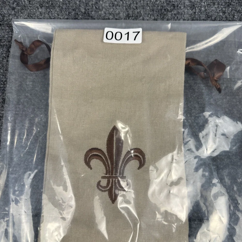 The Unbranded Brand embroidered fleur